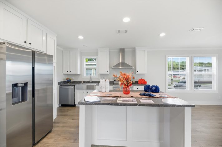 Iris Winds - Image 7