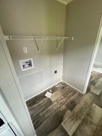 Iris Winds - Image 5