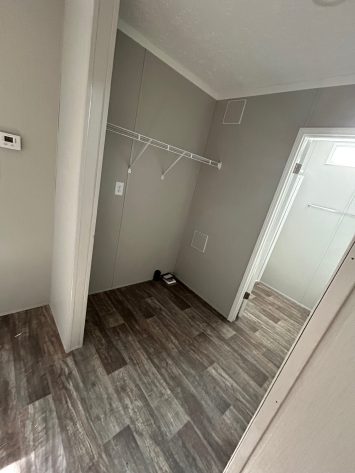 Iris Winds - Image 4