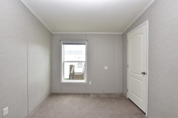 Crestview - Image 14