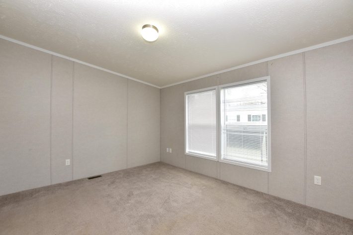 Crestview - Image 15