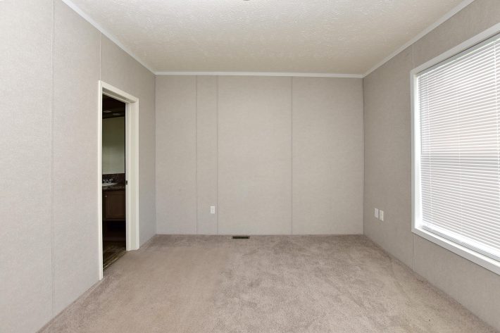 Crestview - Image 16