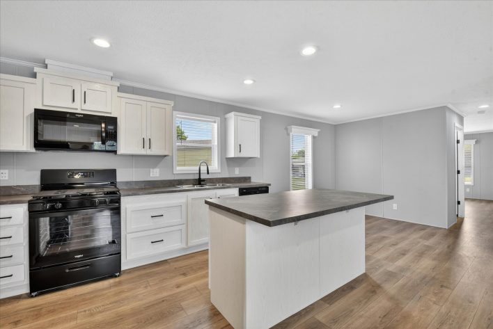 Bayshore Estates - Image 13
