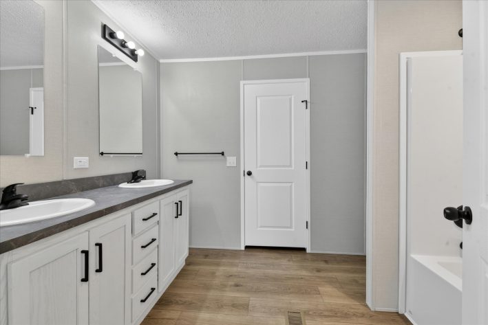 Bayshore Estates - Image 26