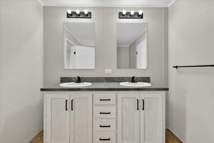 Bayshore Estates - Image 27