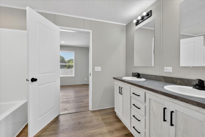 Bayshore Estates - Image 28