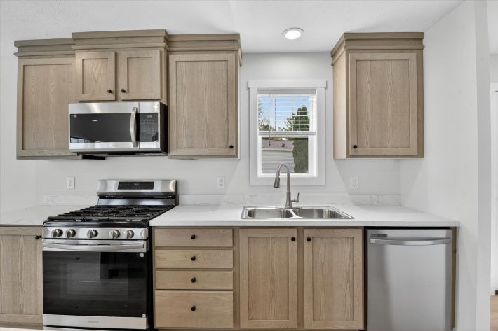 Bayshore Estates - Image 17