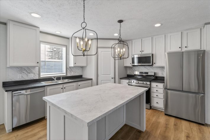 Bayshore Estates - Image 11