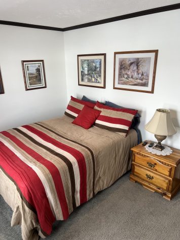 Pikewood Manor - Image 24