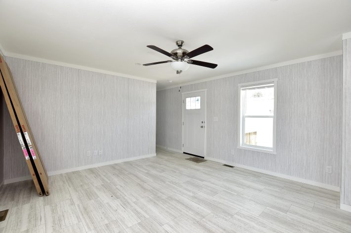 Crestview - Image 12