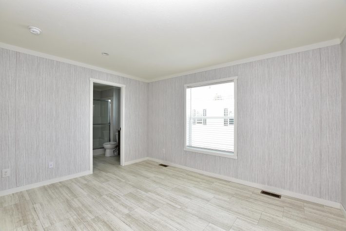 Crestview - Image 14