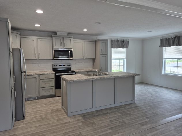 kitchen & dining room
