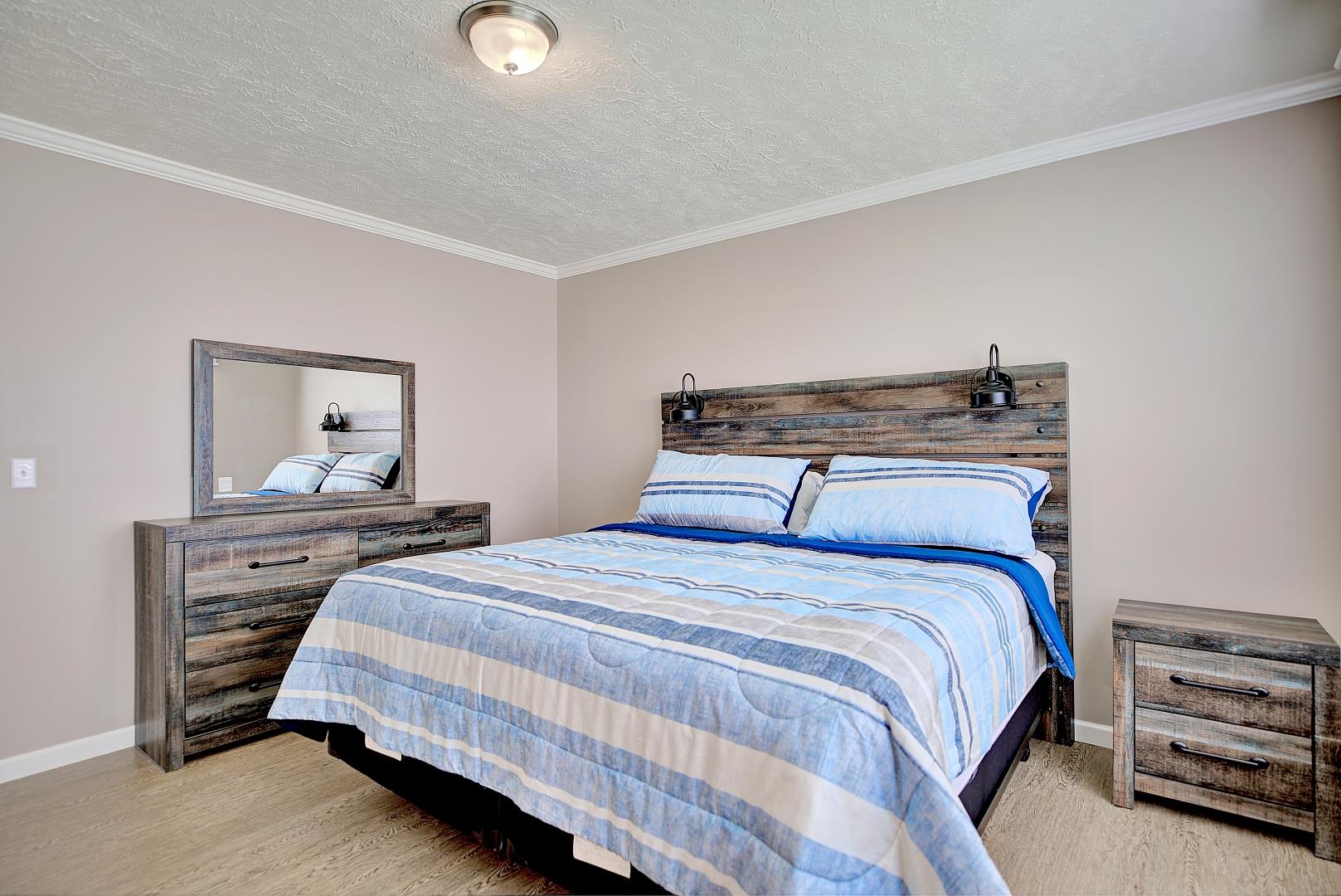 Home gallery image 16