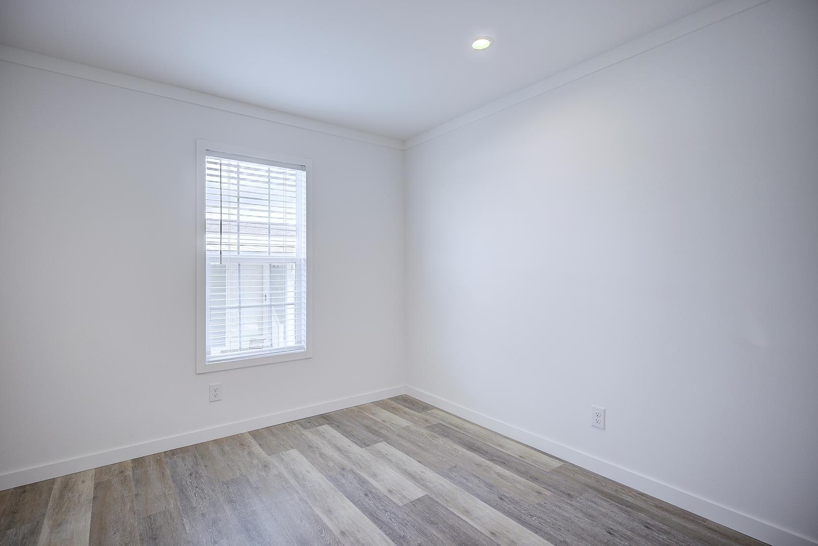 Home gallery image 8