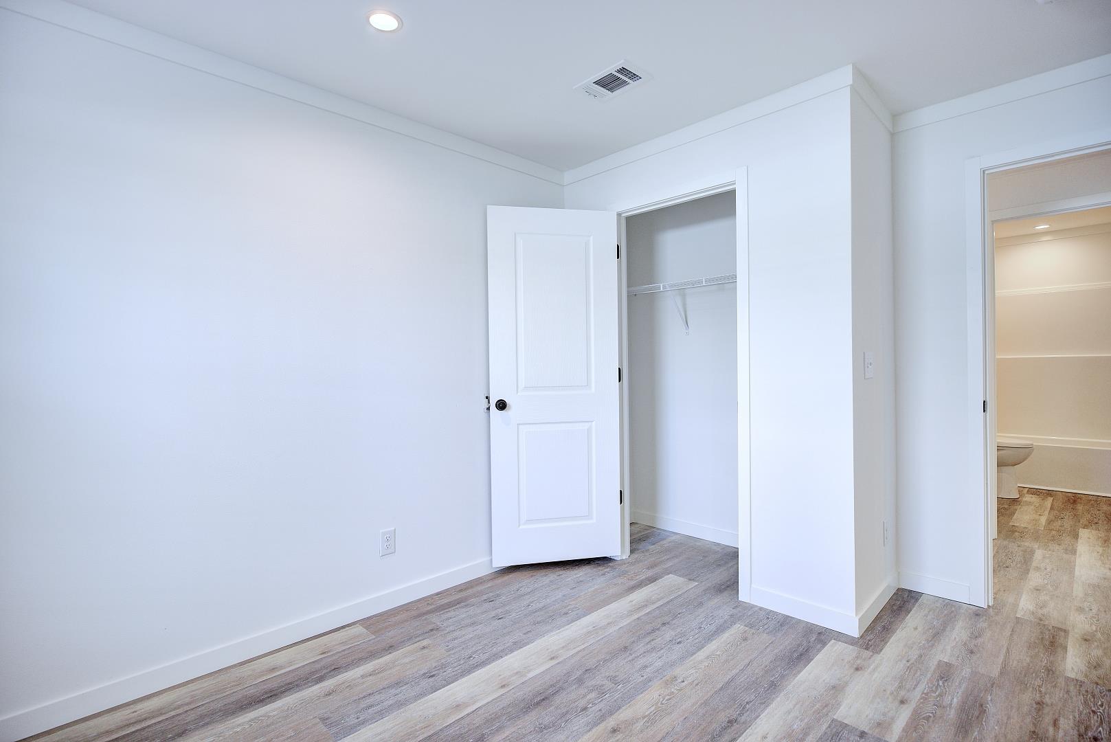 Home gallery image 10