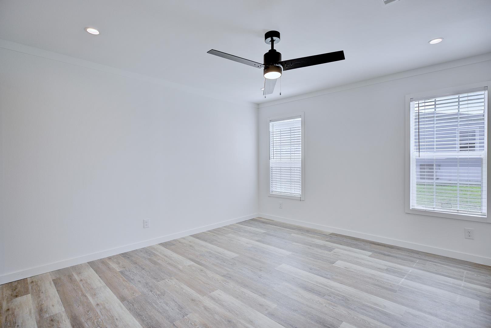 Home gallery image 17