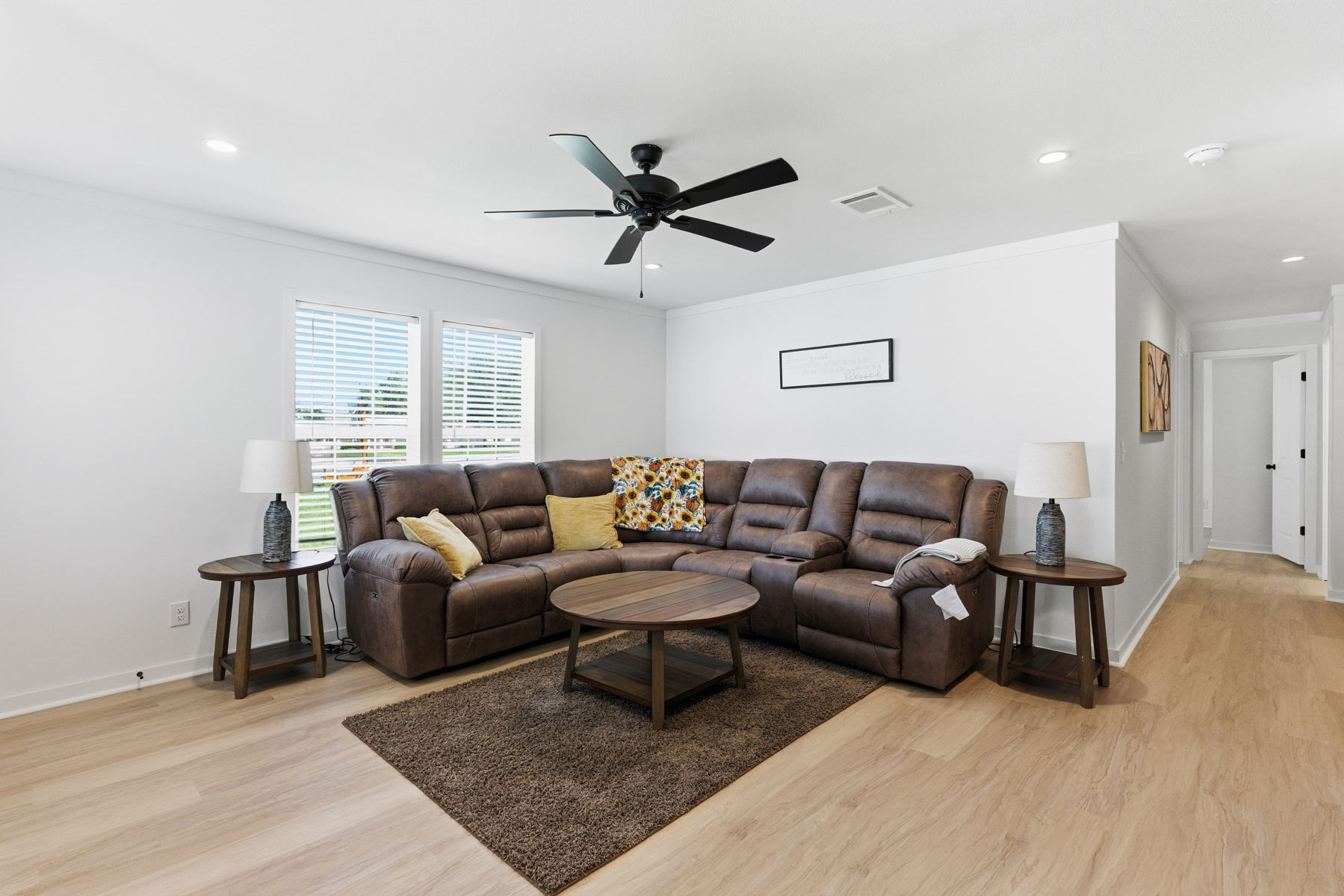 Home gallery image 17