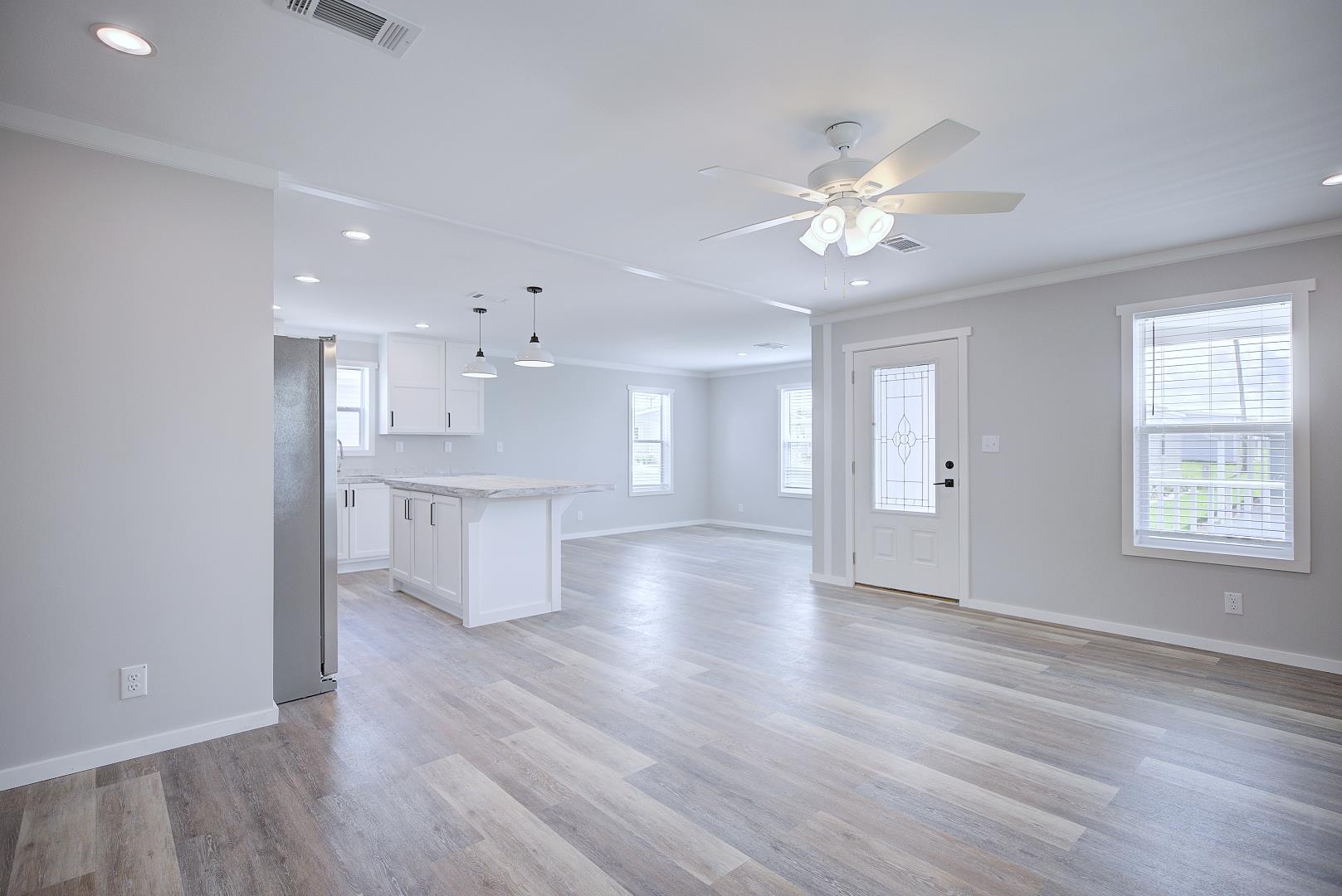 Home gallery image 16