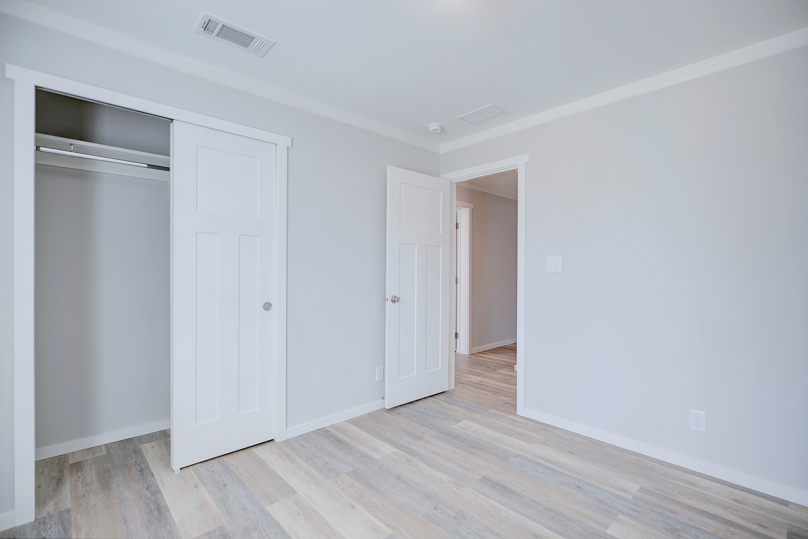 Home gallery image 9