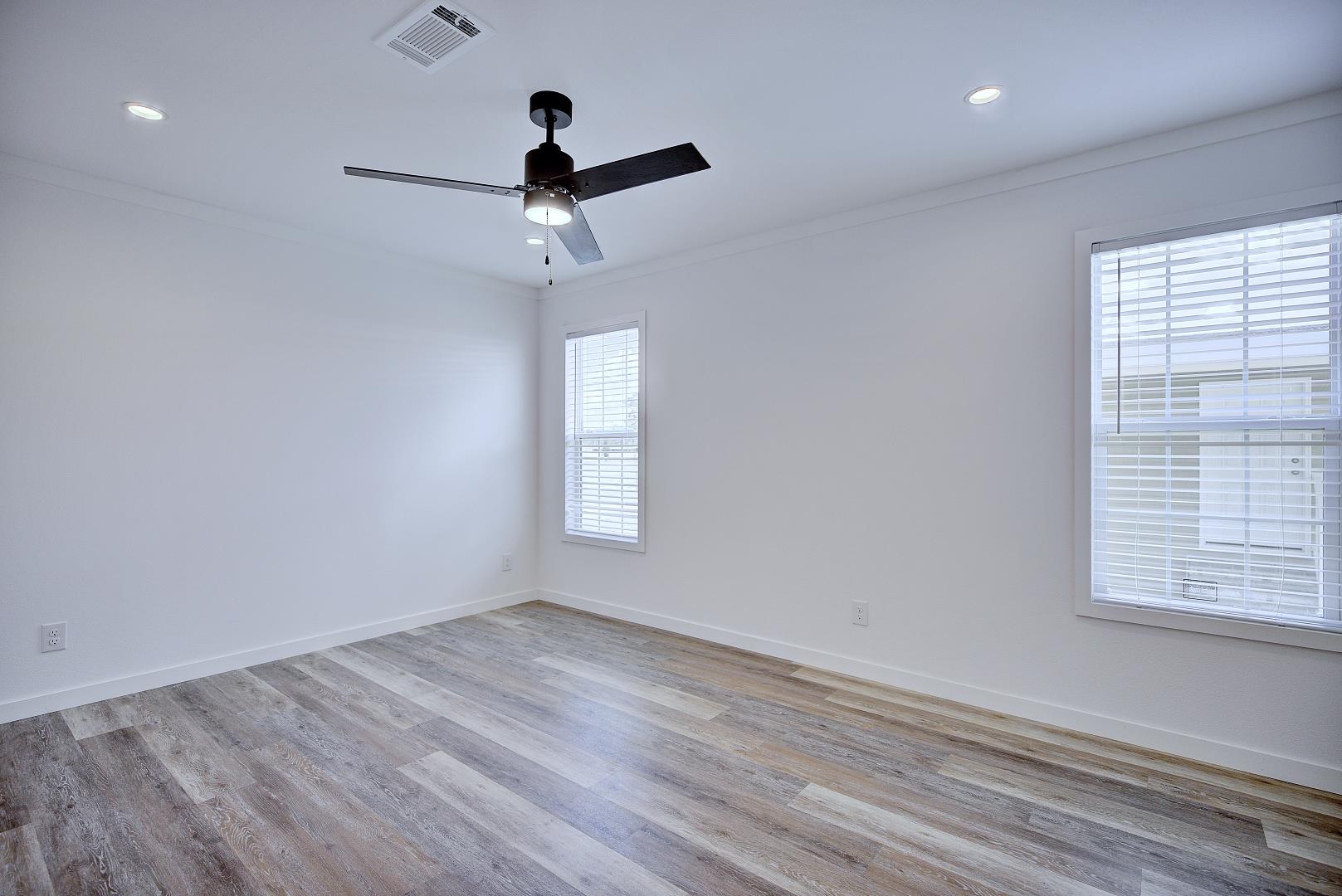 Home gallery image 8