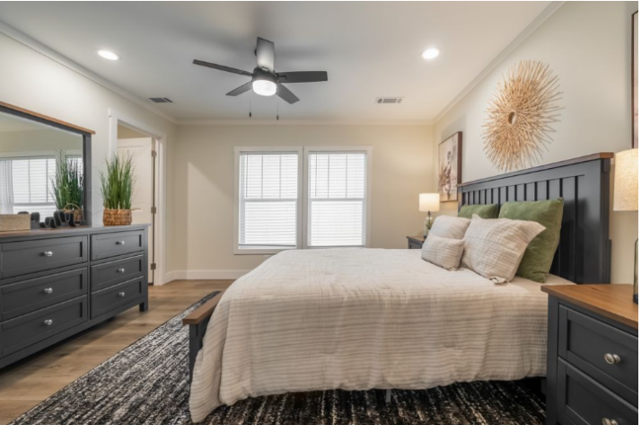 Saddle Creek - Image 5