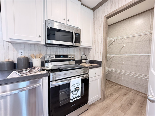 Saddle Creek - Image 3