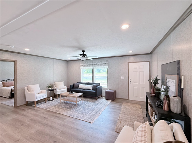 Saddle Creek - Image 6