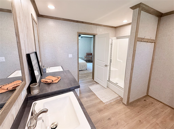 Saddle Creek - Image 10