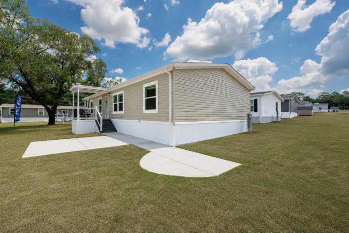 Saddle Creek - Image 4