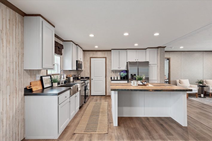 Saddle Creek - Image 10