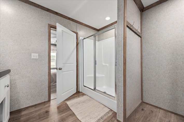 Saddle Creek - Image 19