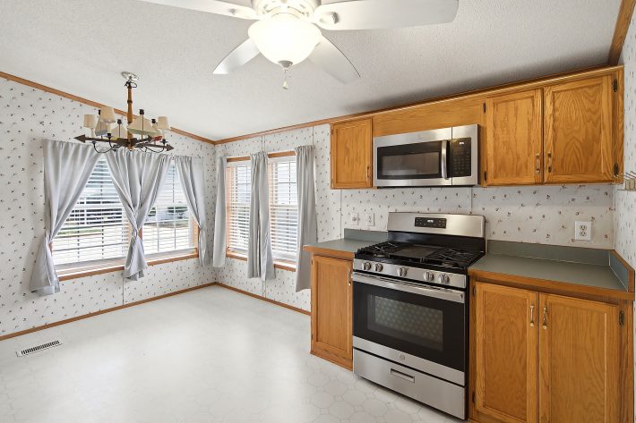 Maplewood Village - Image 11