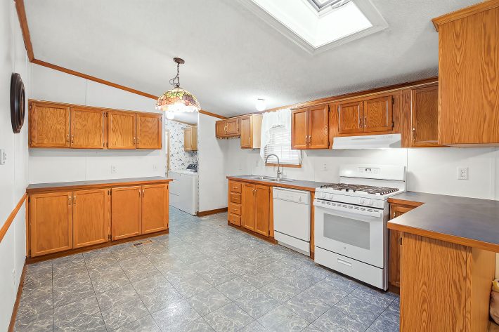 Maplewood Village - Image 8