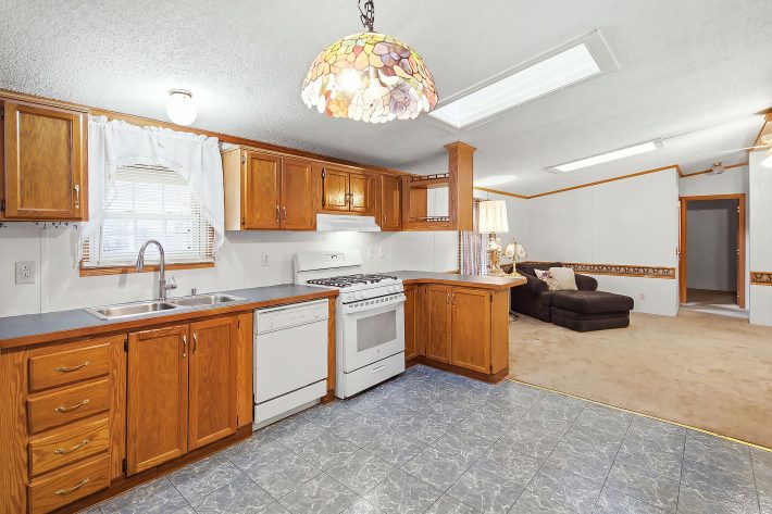 Maplewood Village - Image 9