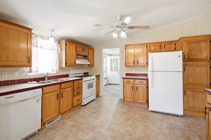 Maplewood Village - Image 10