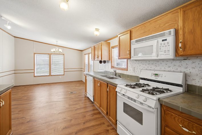 Maplewood Village - Image 13