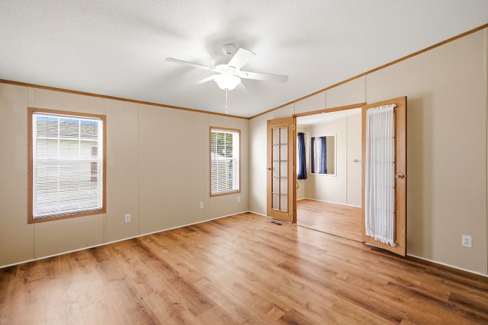 Maplewood Village - Image 14