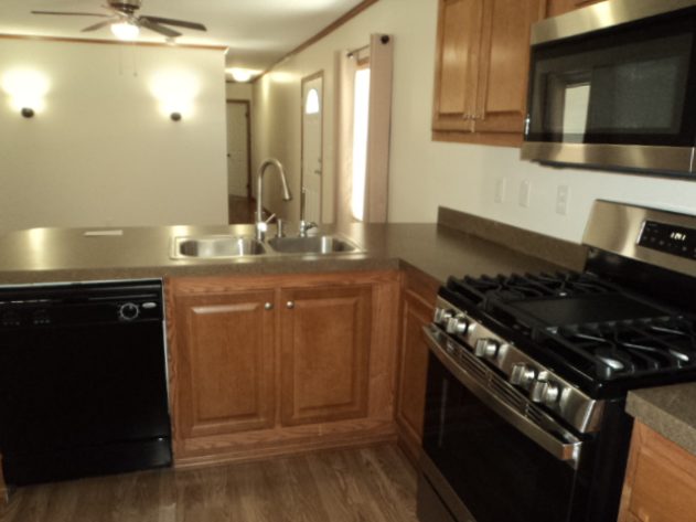 D & R Village - Image 12