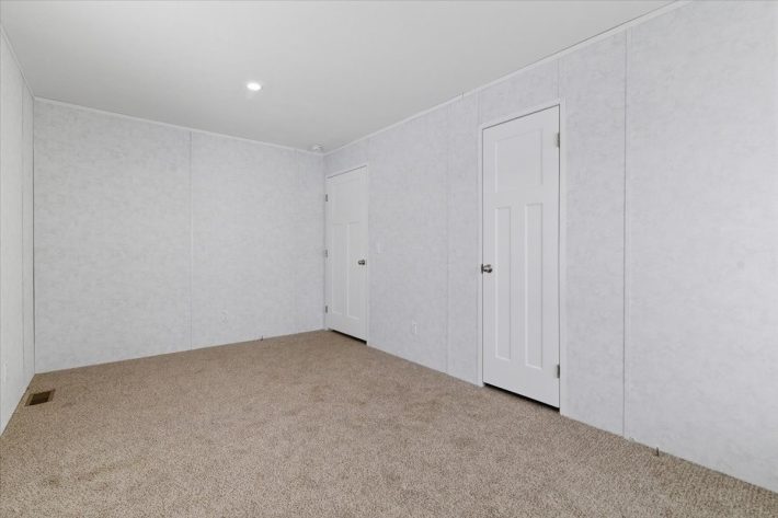 Brookview Village - Image 12