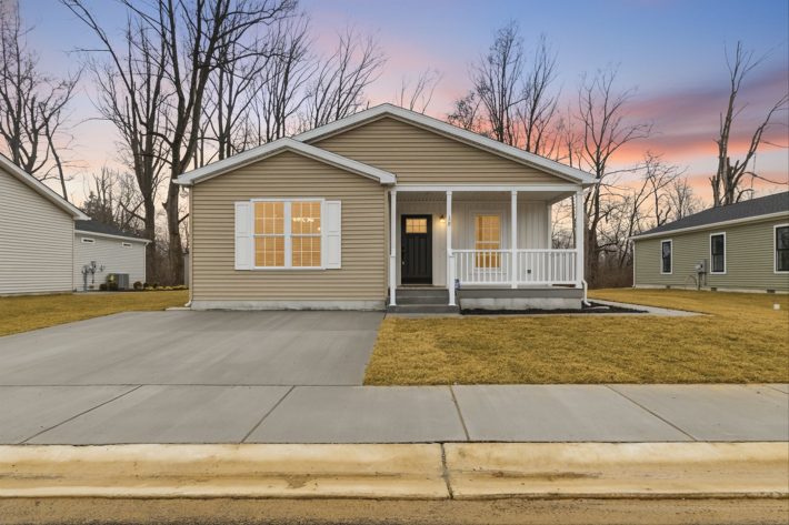 Cinnamon Woods - Image 1