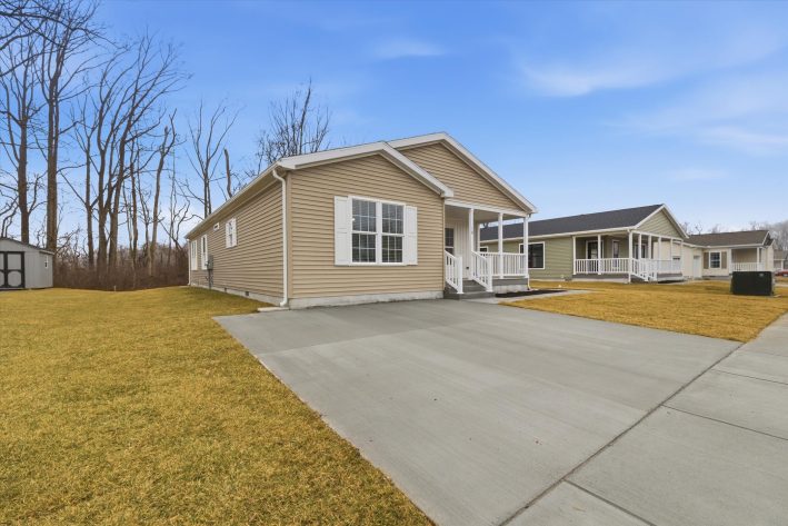 Cinnamon Woods - Image 37