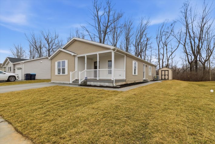 Cinnamon Woods - Image 35