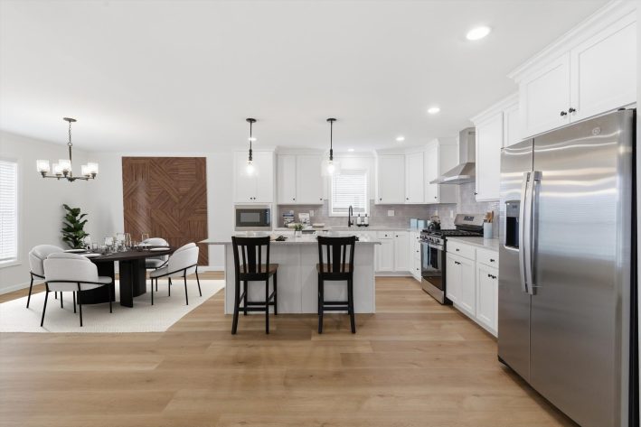 Cinnamon Woods - Image 3