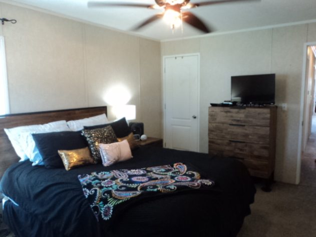 D & R Village - Image 20