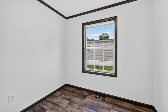 Laurel Woods - Image 17