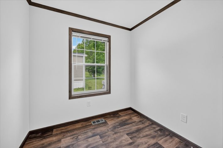 Laurel Woods - Image 20