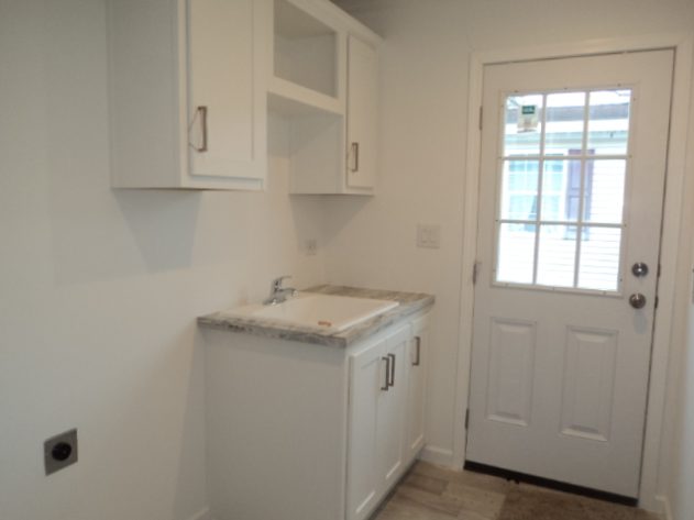 D & R Village - Image 10