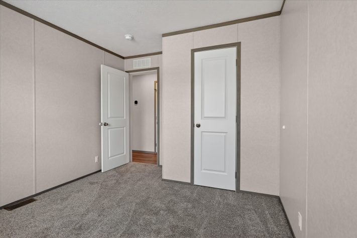 Lakeview Meadows - Image 35