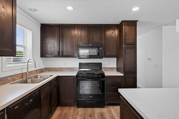 Lakeview Meadows - Image 12