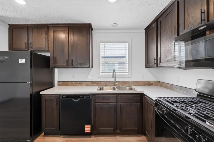 Lakeview Meadows - Image 14